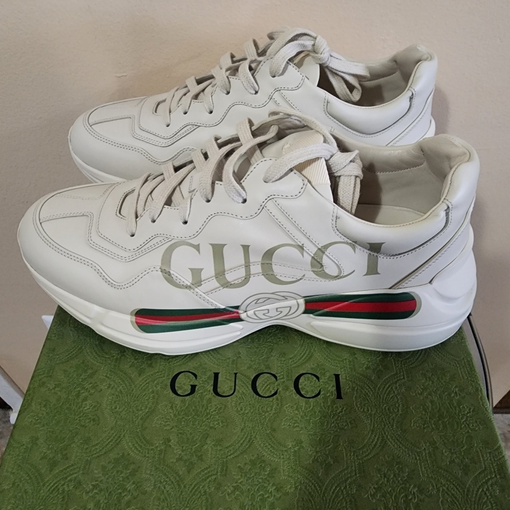 Sneaker - Picture 13 of 16